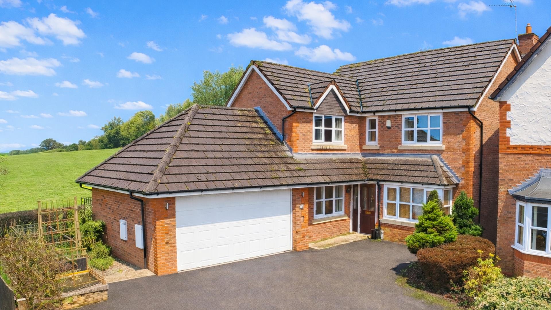 52 Milars Field, Oswestry, SY10 9PU For Sale